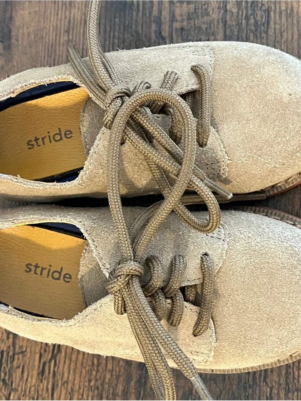 Stride Rite suede chukka
